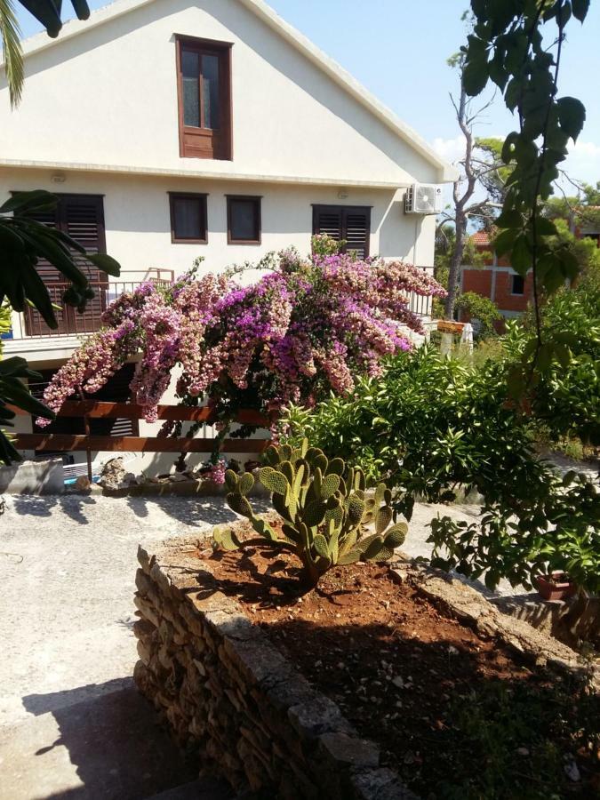 Apartamento Manda Ljubetic Sutivan Exterior foto