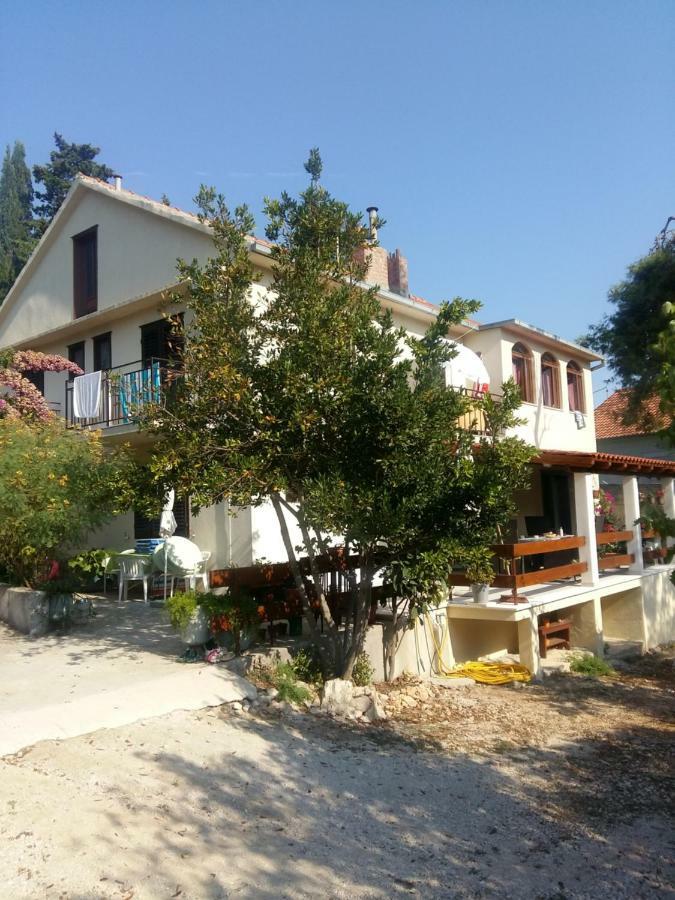 Apartamento Manda Ljubetic Sutivan Exterior foto
