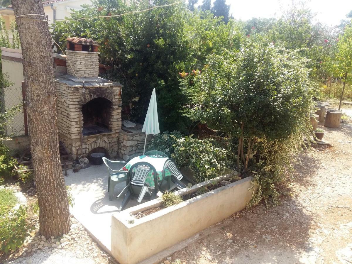 Apartamento Manda Ljubetic Sutivan Exterior foto