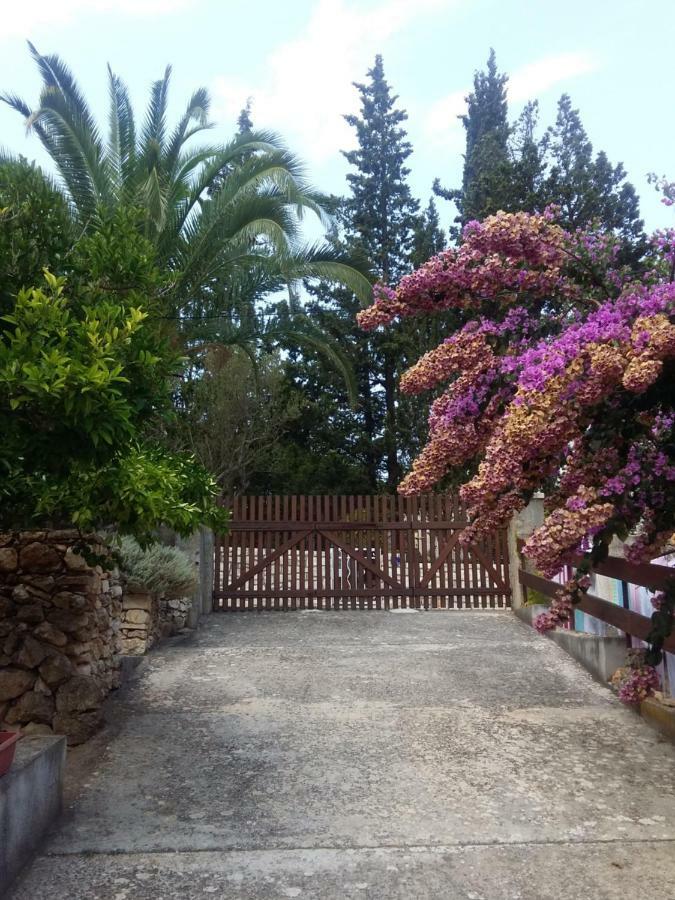 Apartamento Manda Ljubetic Sutivan Exterior foto